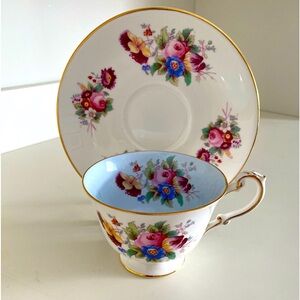 EUC VTG EB Foley Fine Bone China Teacup and Saucer with Blue Inner Cup & Florals